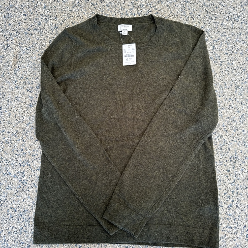 Jcrew Women’s Teddie sweater in olive